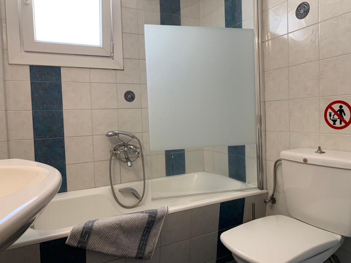 Family Apartment Livadia Beach Parikia Парос Екстериор снимка